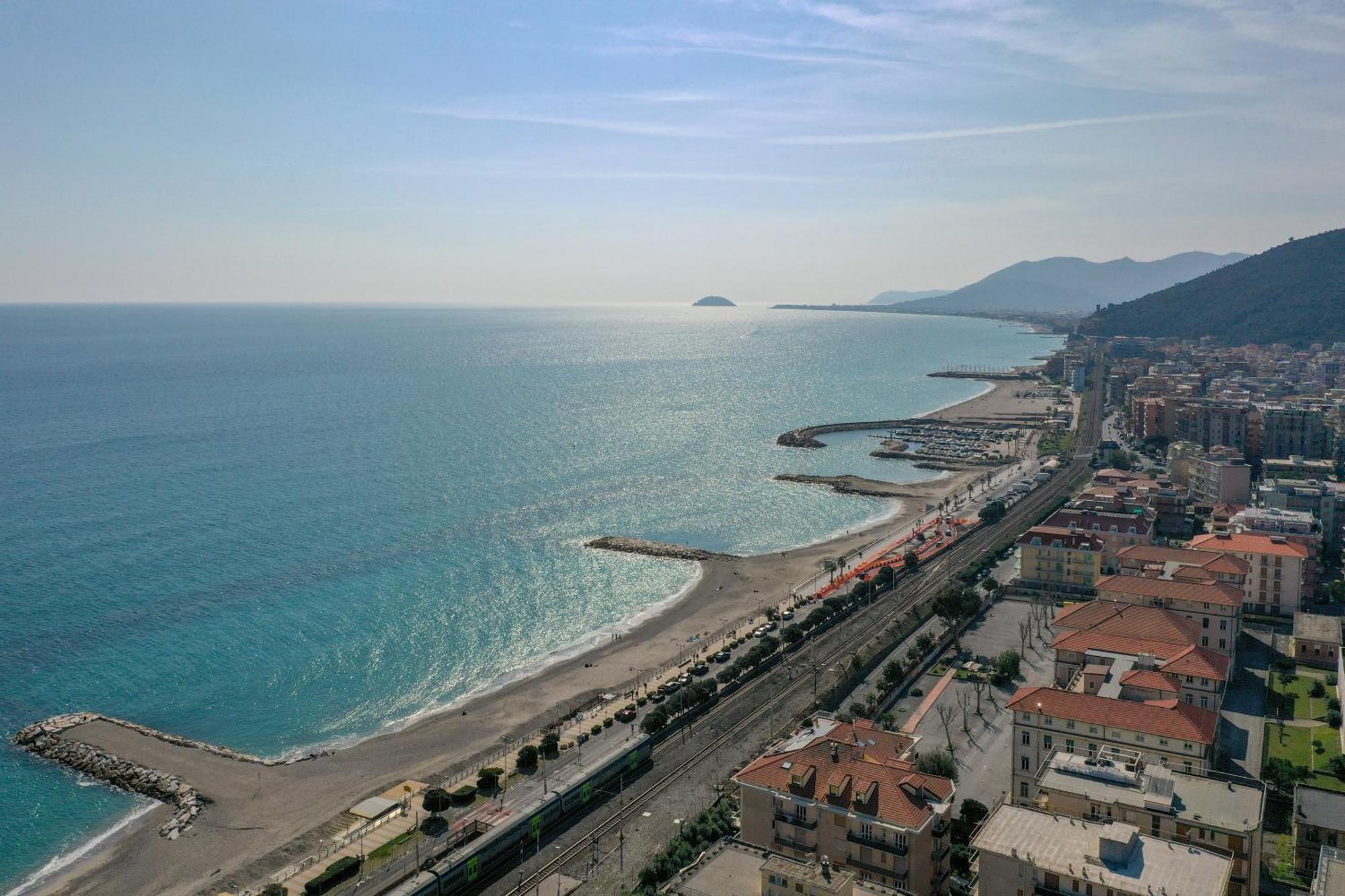 303 - Casa Paola A Loano, Relax A 100metri Dal Mare Loano